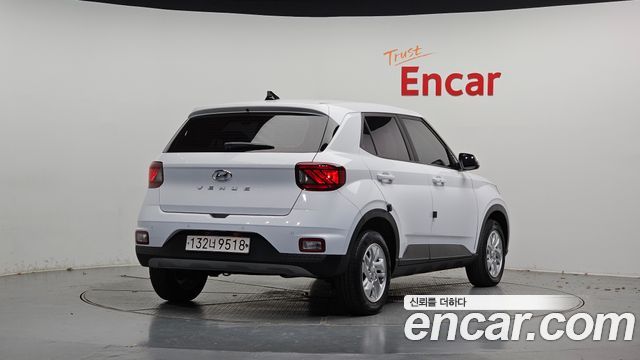 Hyundai Venue 2022 — photo 2
