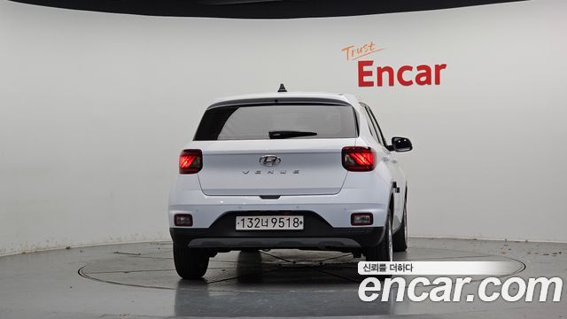 Hyundai Venue 2022 — photo 4