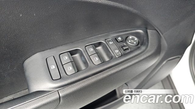 Hyundai Venue 2022 — photo 20