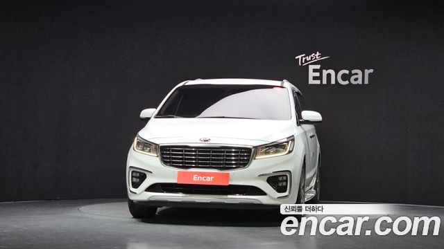 Kia Canival 2019 — photo 3