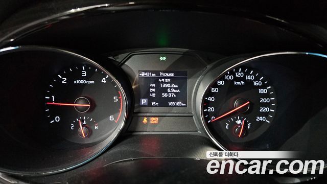 Kia Canival 2019 — photo 8