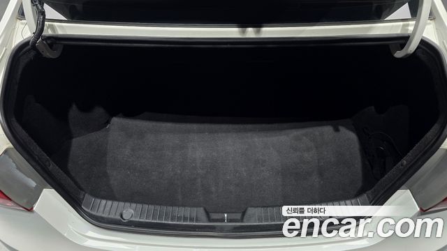 Hyundai Sonata 2013 — photo 18