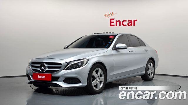 Mercedes-Benz C-Class 2017 — photo 1