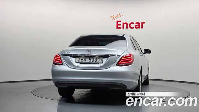 Mercedes-Benz C-Class 2017 — photo 4