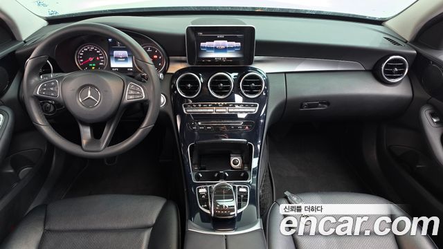 Mercedes-Benz C-Class 2017 — photo 7