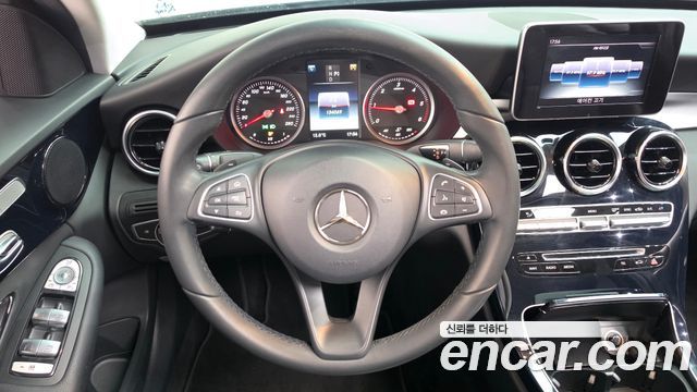 Mercedes-Benz C-Class 2017 — photo 14