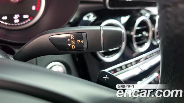 Mercedes-Benz C-Class 2017 — photo 19