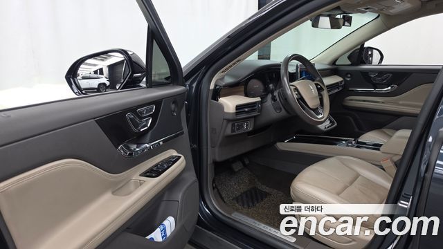 Lincoln Corsair 2021 — photo 13