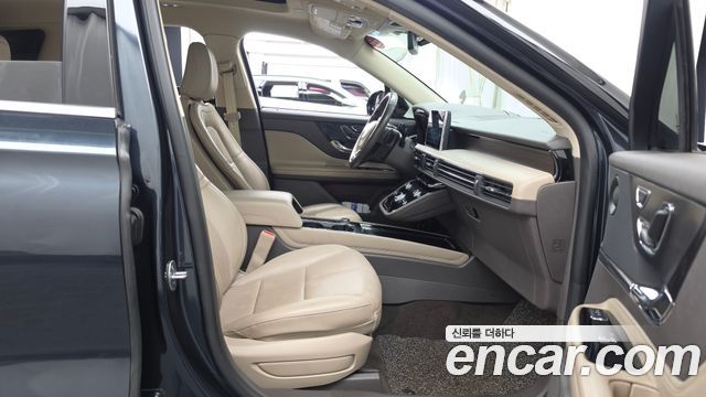 Lincoln Corsair 2021 — photo 17