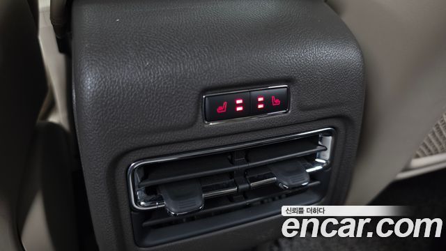 Lincoln Corsair 2021 — photo 26
