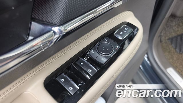 Lincoln Corsair 2021 — photo 28