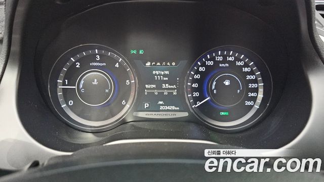 Hyundai Grandeur 2016 — photo 11