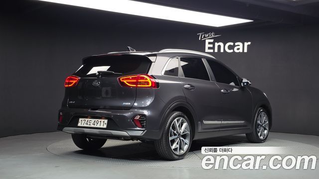 Kia Niro 2020 — photo 2