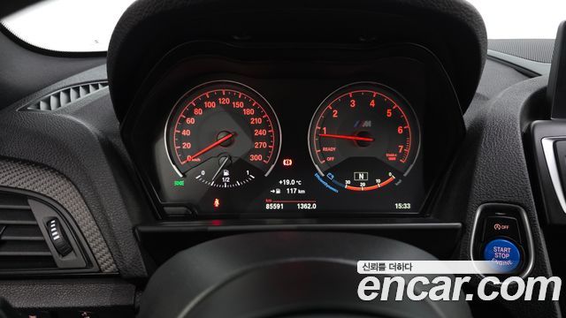 BMW M2 2017 — photo 8