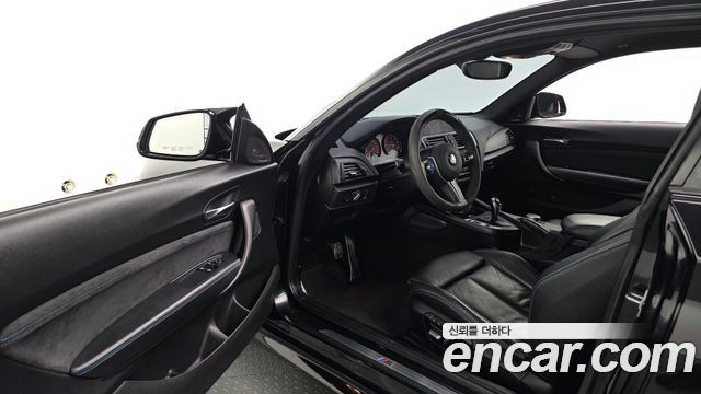 BMW M2 2017 — photo 10