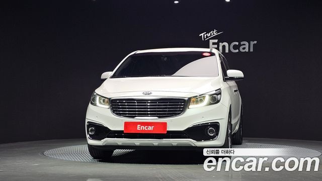 Kia Canival 2017 — photo 3