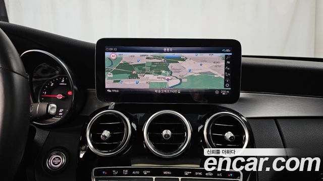 Mercedes-Benz C-Class 2020 — photo 14
