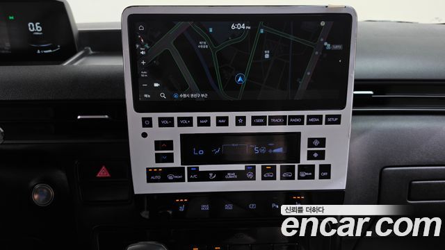 Hyundai Staria 2025 — photo 18