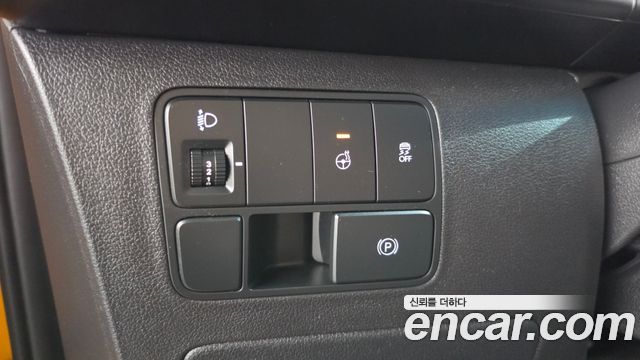 Hyundai Staria 2025 — photo 27
