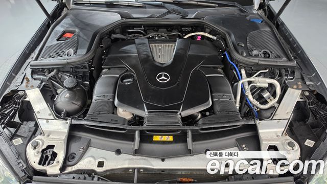 Mercedes-Benz E-Class 2019 — photo 6