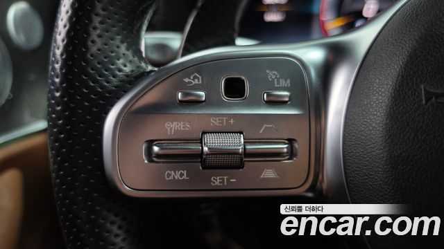 Mercedes-Benz E-Class 2019 — photo 20