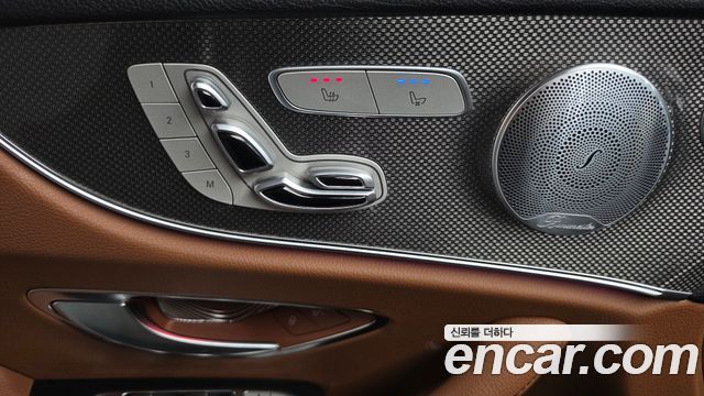 Mercedes-Benz E-Class 2019 — photo 25