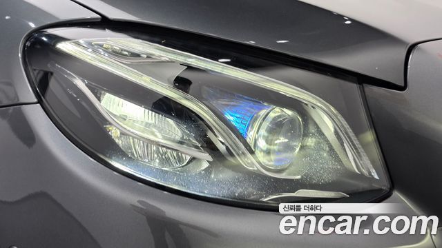 Mercedes-Benz E-Class 2019 — photo 8