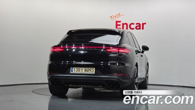 Porsche Cayenne 2021 — photo 4