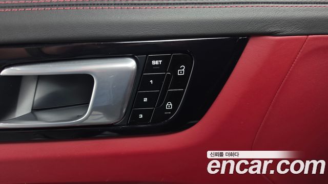 Porsche Cayenne 2021 — photo 30