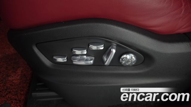 Porsche Cayenne 2021 — photo 32