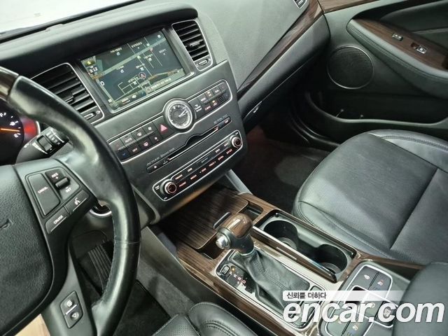 Kia K7 2015 — photo 17