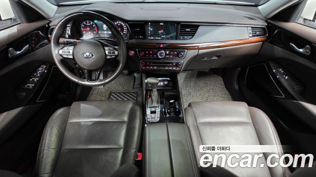 Kia K7 2017 — photo 10
