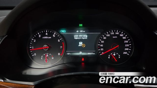 Kia K7 2017 — photo 11