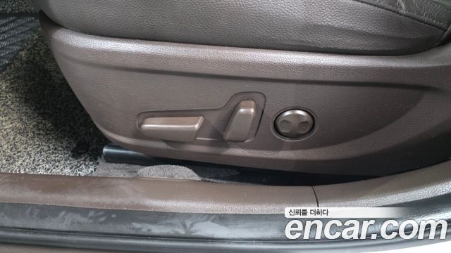 Kia K7 2017 — photo 31