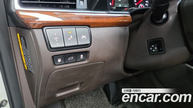 Kia K7 2017 — photo 35