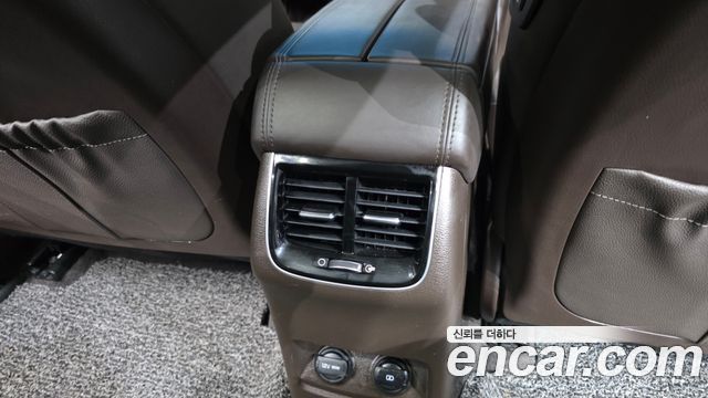 Kia K7 2017 — photo 36