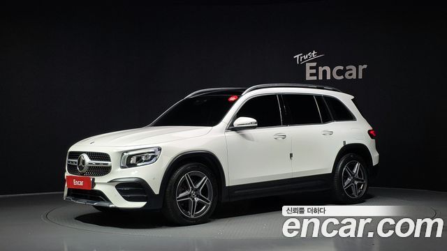 Mercedes-Benz GLB-Class 2022 — photo 1