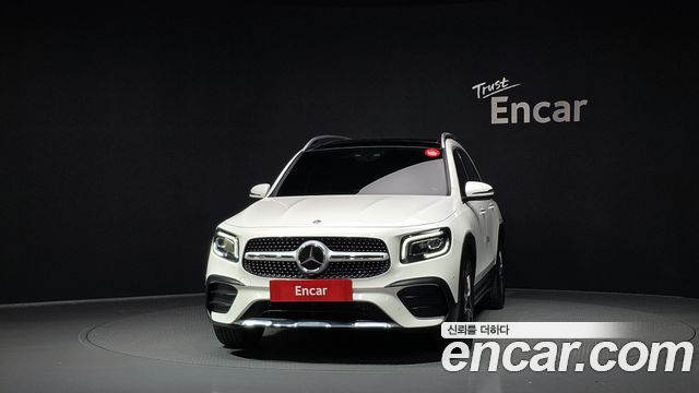 Mercedes-Benz GLB-Class 2022 — photo 3