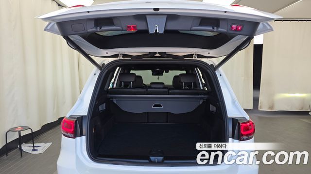 Mercedes-Benz GLB-Class 2022 — photo 20