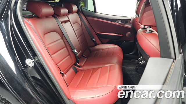 Kia Stinger 2020 — photo 17