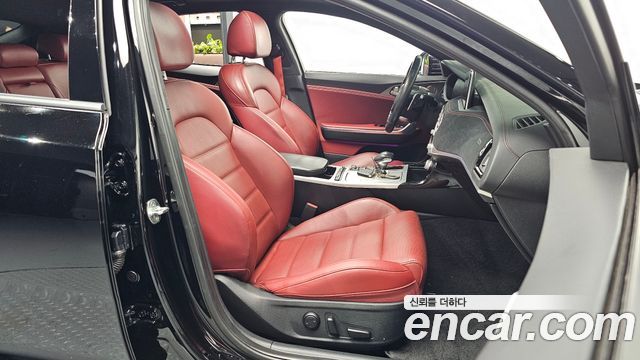 Kia Stinger 2020 — photo 16