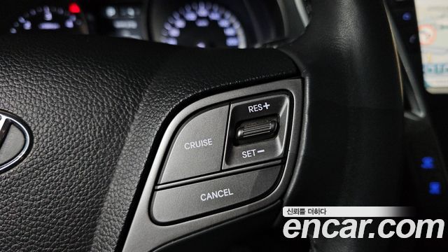 Hyundai Santafe 2016 — photo 17