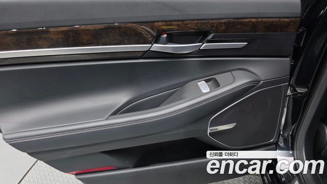 Genesis G90 2021 — photo 15