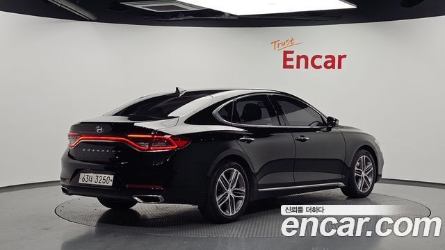 Hyundai Grandeur 2019 — photo 2