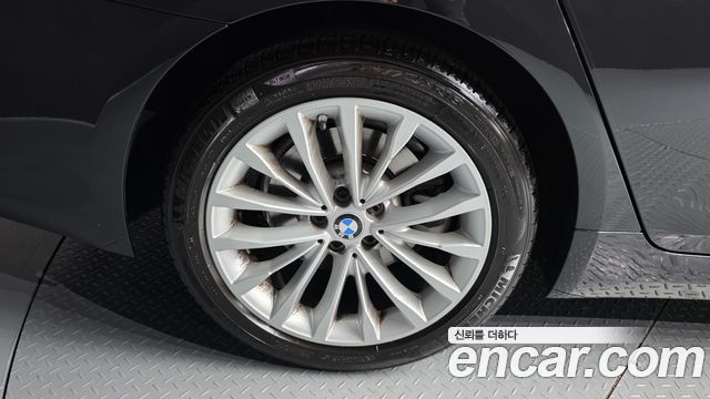 BMW 5-Series 2022 — photo 5