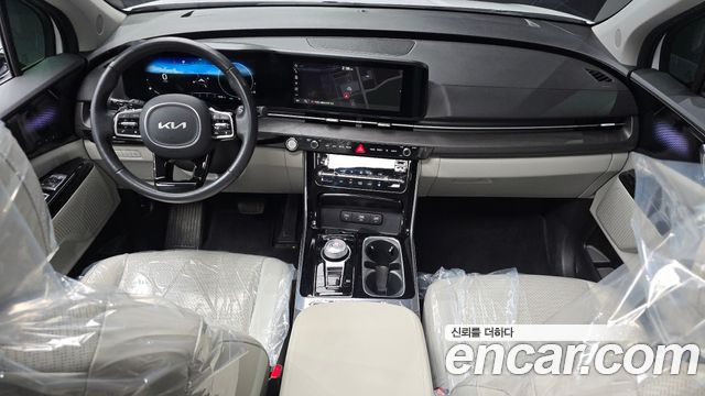 Kia Canival 2023 — photo 7
