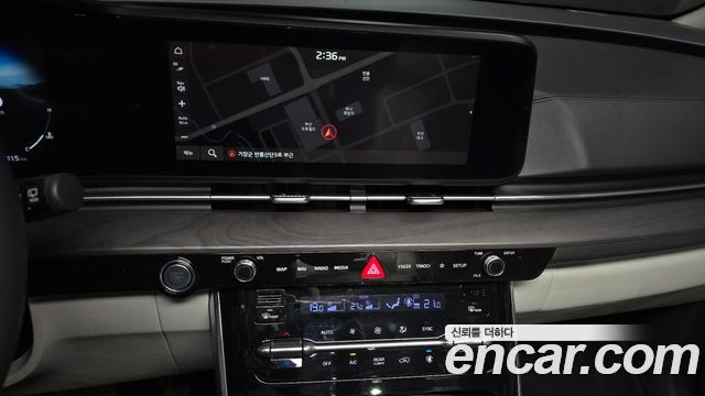 Kia Canival 2023 — photo 16
