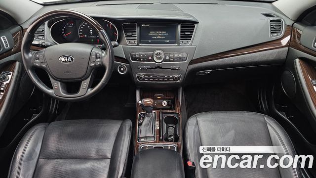 Kia K7 2016 — photo 10
