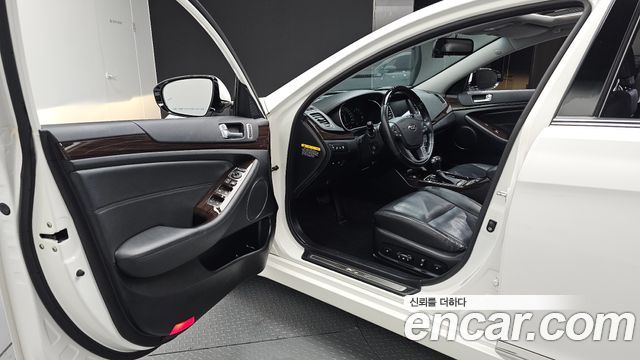 Kia K7 2016 — photo 13