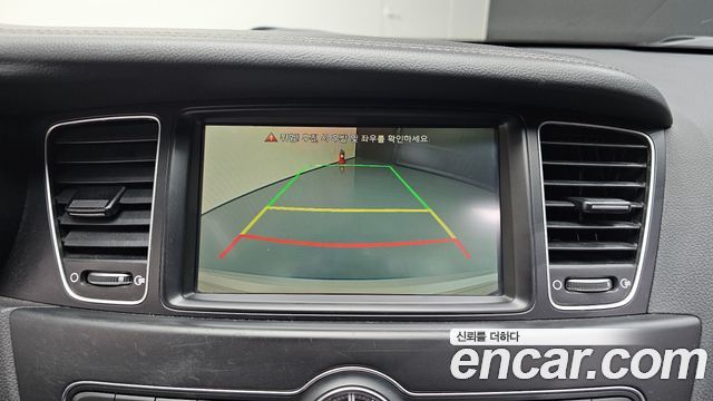 Kia K7 2016 — photo 21